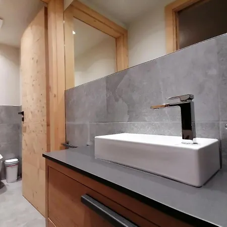 Nova Apartment